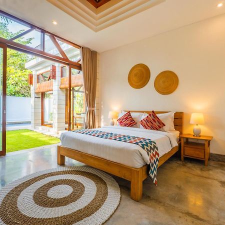 Canggu Escape Villa Exterior photo