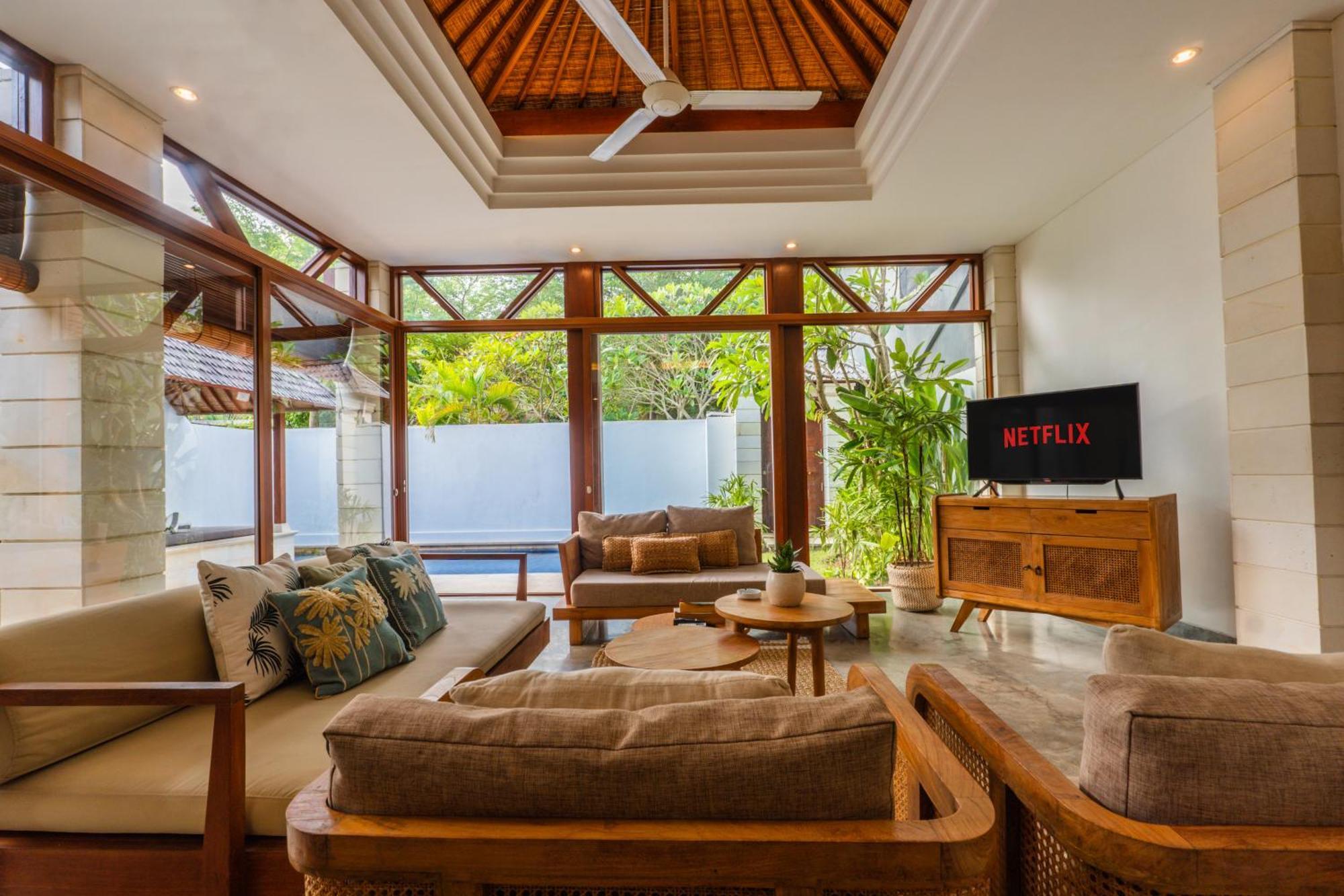 Canggu Escape Villa Exterior photo