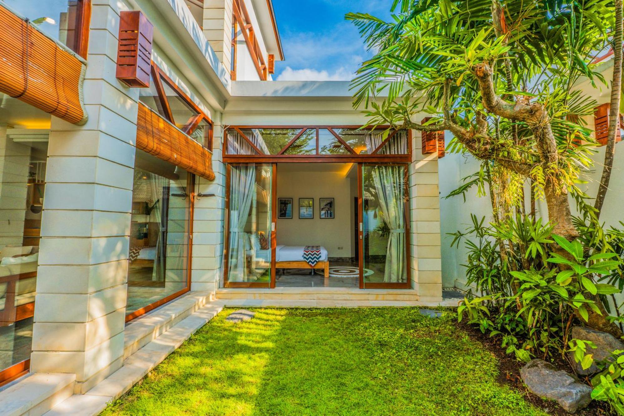Canggu Escape Villa Exterior photo